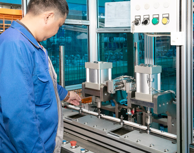 Benzinmotoren-Produktionslinie